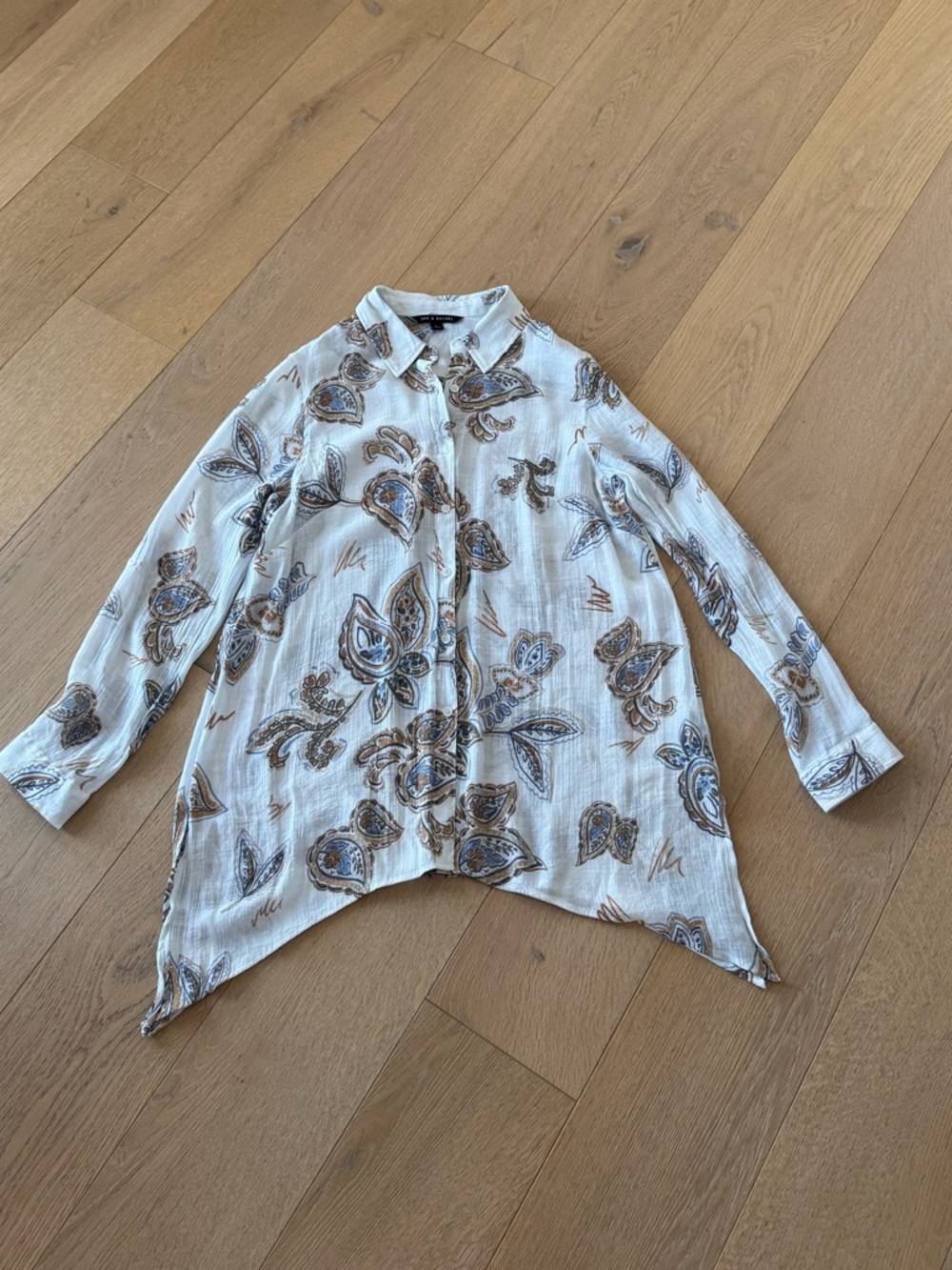 Zac & Rachel Boho Paisley Asymmetrical Hem Top Large